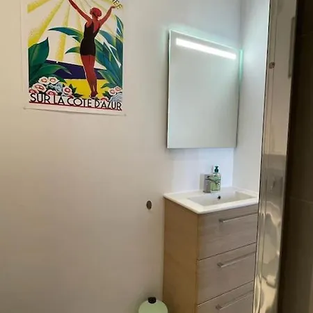 公寓 Charming Flat 3 Ppl Center Of Town Wi-fi, Ac, New *
